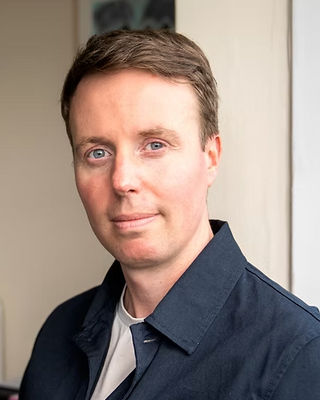 Photo of Andrew Phillips, Psychotherapist, MA, HCPC-Art Therap.
