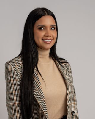 Photo of Claudia C Guell, Registered Clinical Social Worker Intern, MSW, RCSWI