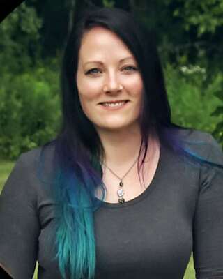 Photo of Nicole Leijh, Registered Social Worker in Ontario