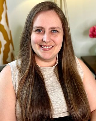 Photo of Ashlyn Robbins, Marriage & Family Therapist, LMFT