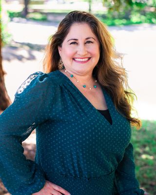 Photo of Regina Walterman, Marriage & Family Therapist Associate, AMFT