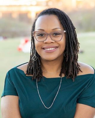 Photo of Susie Ifah, Clinical Social Work/Therapist, LCSW, CCM
