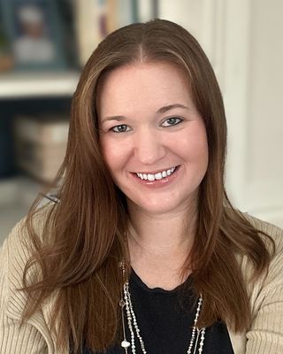 Photo of Stephanie McKinney - Stephanie McKinney: OCD, Anxiety & EMDR Therapy, Clinical Social Work/Therapist, LCSW