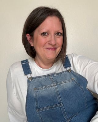 Photo of Erika Warren, Clinical Social Work/Therapist, MSW, LICSW, CSW-PIP