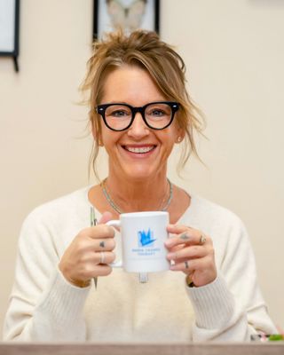 Photo of Stephanie Shawn Reeves - Paper Cranes Therapy, Licensed Clinical Professional Counselor, LCPC, M Ed