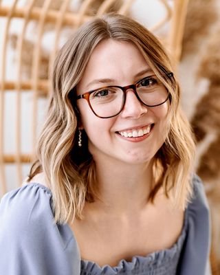 Photo of Lauren Katona, Clinical Social Work/Therapist, MSW, LSW