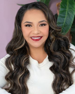 Photo of Verenice Navarro-Gomez, Clinical Social Work/Therapist, LCSW