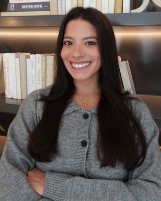 Photo of Jennel Ashley Peña, Associate Professional Clinical Counselor, APCC