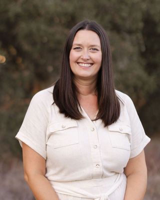 Photo of Melana Serka, Marriage & Family Therapist, LMFT