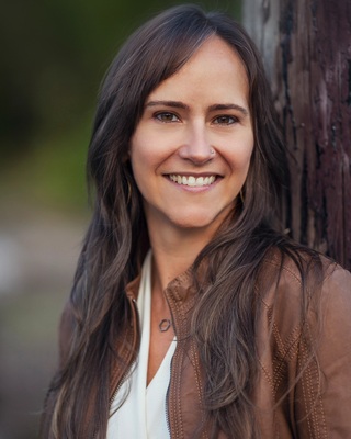Photo of Carrie Farrell, Licensed Professional Counselor in Beaumont-Wilshire, Portland, OR