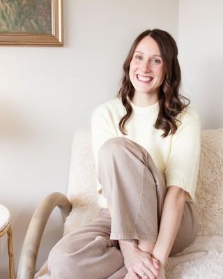Photo of Amanda Moir, Registered Social Worker, MSW, RSW
