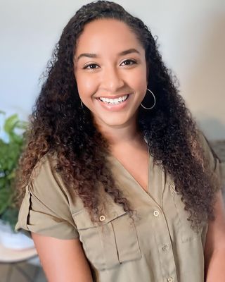 Photo of Breelle Hunter, Counselor in Wilmington, NC