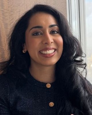 Photo of Anu Bhamra, Psychotherapist, MBABCP