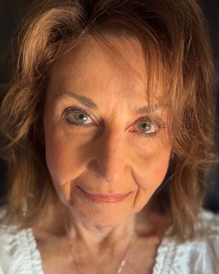 Photo of Elizabeth C Hutcheson, Clinical Social Work/Therapist, LCSW, ACSW, MSW