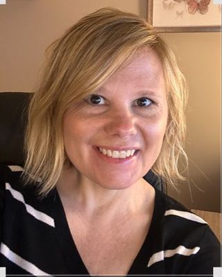Photo of Kristi Niemeyer, Clinical Social Work/Therapist, LISW-S