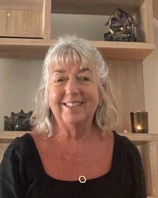 Photo of Liz Hughes, Psychotherapist, MIACP