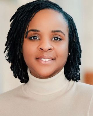 Photo of Noela McFarlane, Registered Social Worker, BA BSW, MSW, RSW