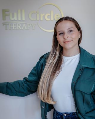 Photo of Sydney De la Noval, Pre-Licensed Professional, RMHCI