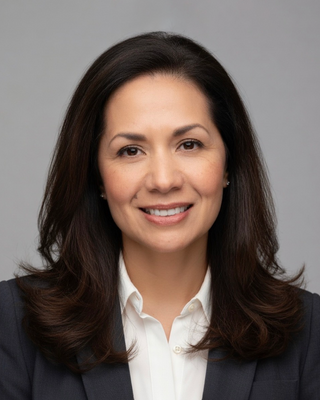 Photo of Maria Reyes Bond, Marriage & Family Therapist, LCSW