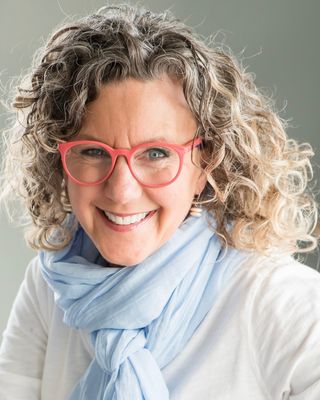 Photo of Dana Henry, Licensed Professional Counselor, MS, LPC