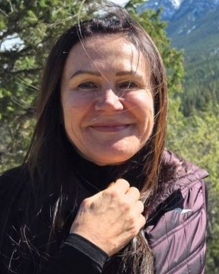 Photo of Lisa Wakefield, Psychotherapist, MBACP Accred
