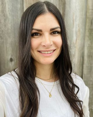 Photo of Tanine Falatoonzadeh, Pre-Licensed Professional, AMFT, APCC