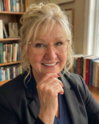 Photo of Linda Storm, Registered Psychotherapist, MA, RP, CT, CCC