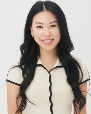 Photo of Sarah Lim, Registered Psychotherapist (Qualifying), MDiv
