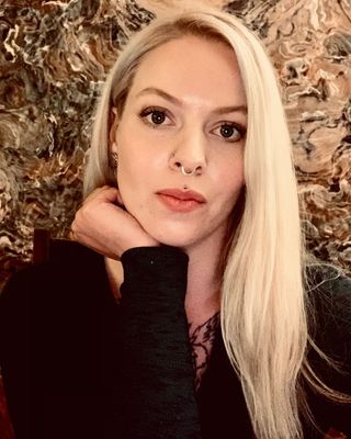 Photo of Shen Hollcraft, Licensed Professional Counselor, MA