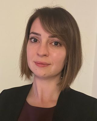 Photo of Dr Jessica Memarzia, Psychologist, PsychD, HCPC - Clin. Psych.