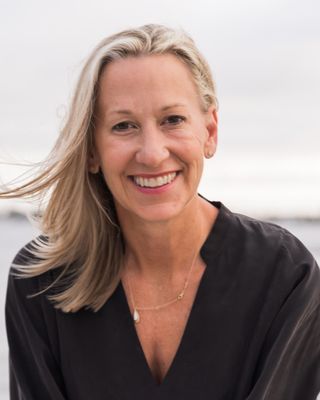 Photo of Anastasia Arauz, Licensed Professional Counselor, MA, LCMHC, RPT