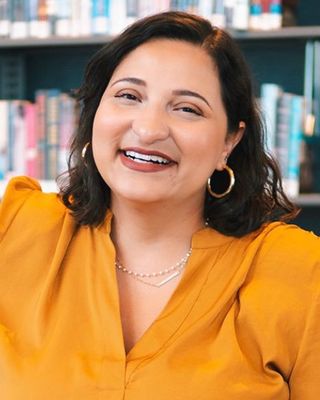 Photo of Anna Luiza Luz, Marriage & Family Therapist Intern, RMFTI