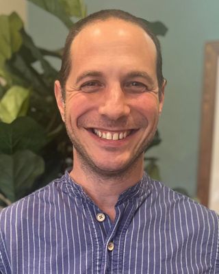 Photo of Evan Greenberg: Couples And Families, Clinical Social Work/Therapist in Newark, NJ