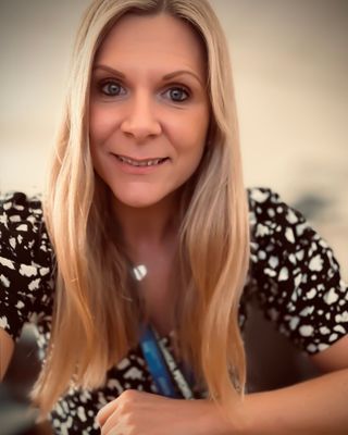 Photo of Dr Rachel Crane, Psychologist, PsychD, HCPC - Clin. Psych.