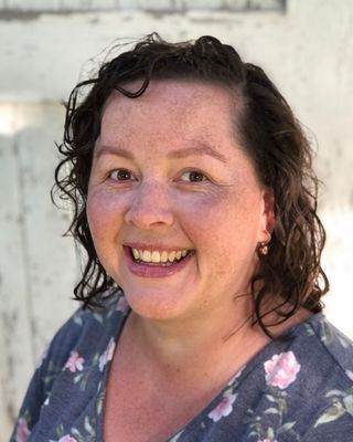 Photo of Cyndi Burgess, Registered Psychotherapist, DCiiAT, RP, PCAT