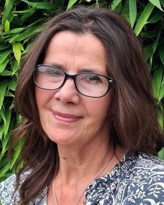 Photo of Lisa M Jackson, Counsellor, MNCPS Acc.