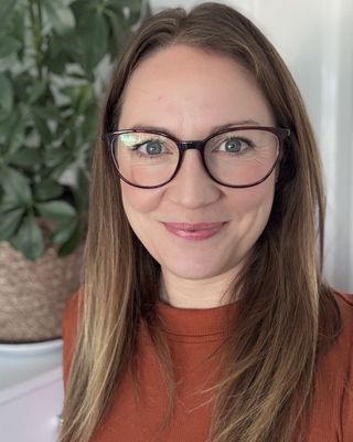 Photo of Nicky O’Neill, Psychotherapist, MBABCP