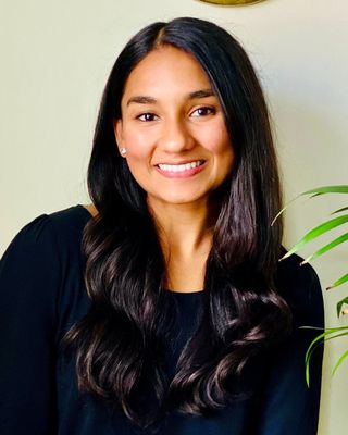 Photo of Ayla Mian, Licensed Professional Counselor in Chicago, IL