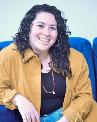 Photo of Brittany Deutch, MA, LPC, ATR-BC, Licensed Professional Counselor