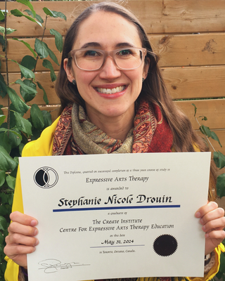 Photo of Steph Drouin - Expressive Arts Therapy with Steph, Registered Psychotherapist (Qualifying), EXAT