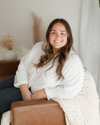 Photo of Caroline McClain, Pre-Licensed Professional, MS, LPC, MHSP(t)