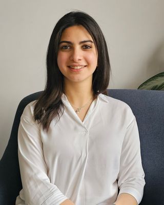Photo of Dr Laura Eid, Psychologist in N3, England