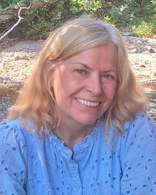 Photo of Sara Dixon, Counsellor, MA, MBACP