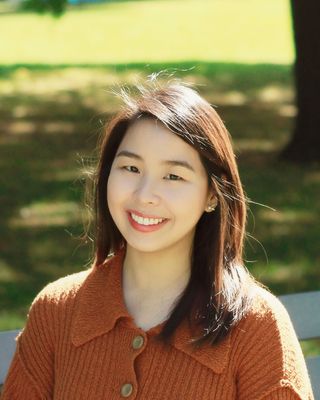 Photo of Janice Yu, Registered Psychotherapist, MA, RP, CCTP