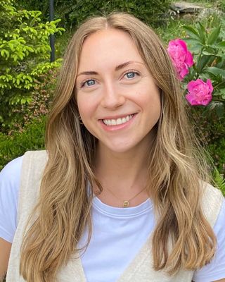 Photo of Lindsay Robinson, Clinical Social Work/Therapist, CSW