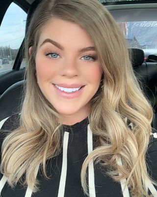 Photo of Ashleigh Heitzman, Psychiatric Nurse Practitioner, PMHNP