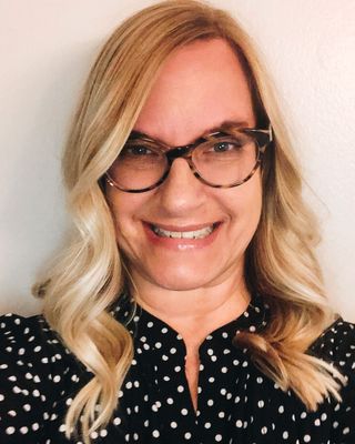Photo of Kelly Harris, Marriage & Family Therapist, CST, LPC, LMFT