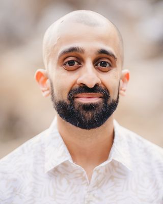 Photo of Husain Vahanvaty, Counsellor in Nanoose Bay, BC