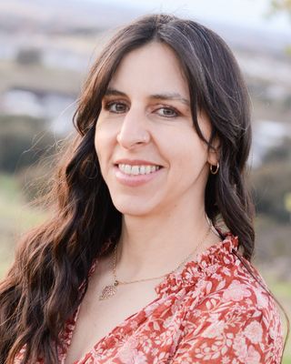 Photo of Jessica Pierce, Marriage & Family Therapist, LMFT