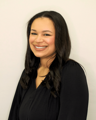 Photo of Veronica Oliver, Mental Health Counselor, MSW